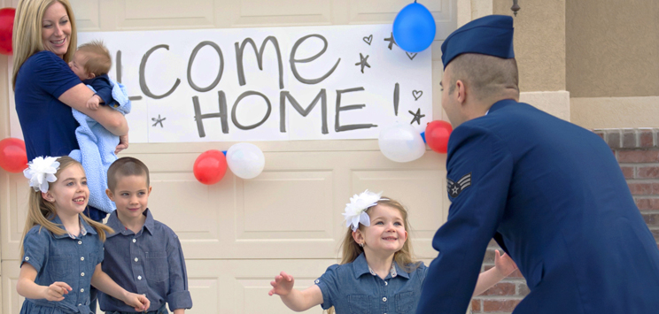Veteran returning home to wife and kids